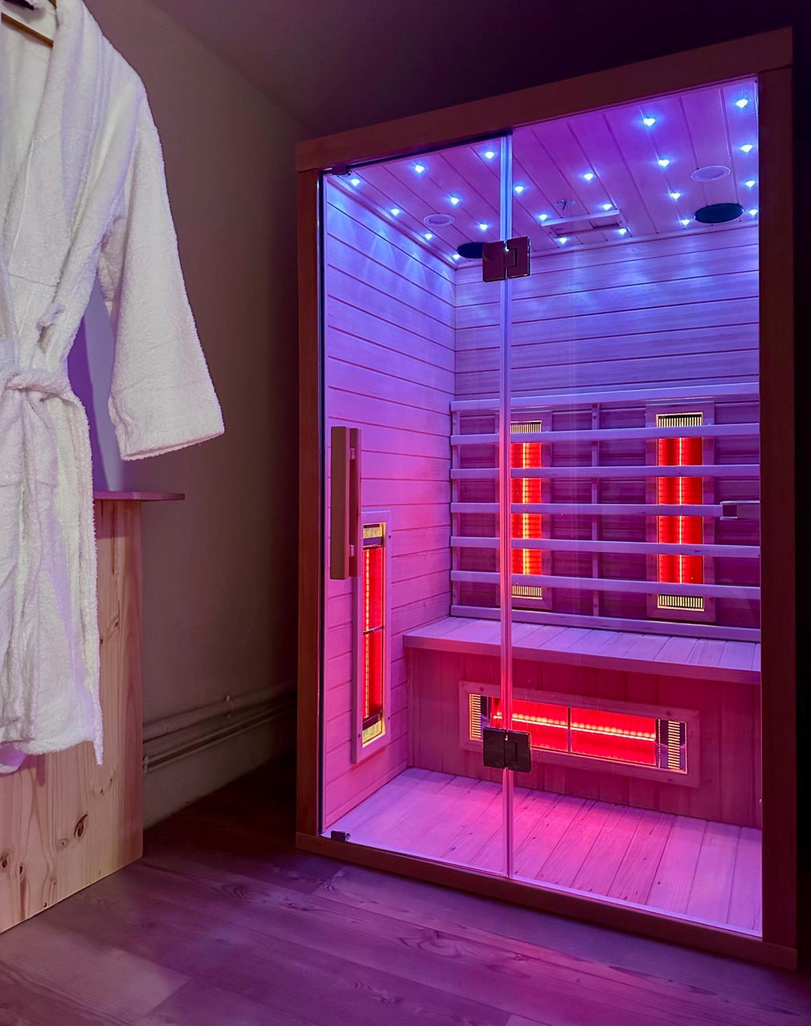 Le Spa Etoile - Baignoire Balneo Et Sauna Privatif Mont de Marsan Exterior foto